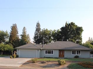7724 Gilbert Rd, Oakdale, CA 95361