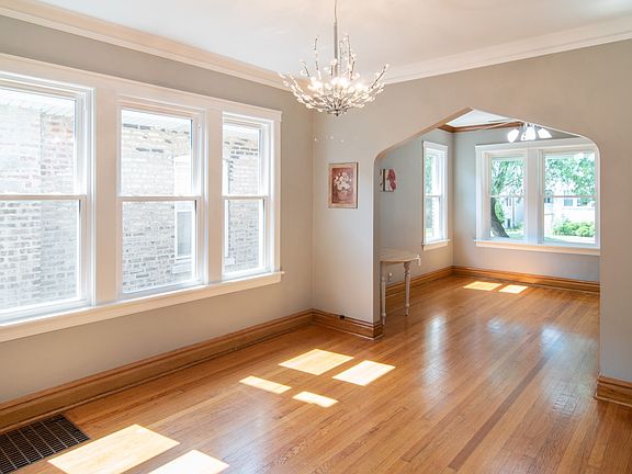 Living Room / Dining Room