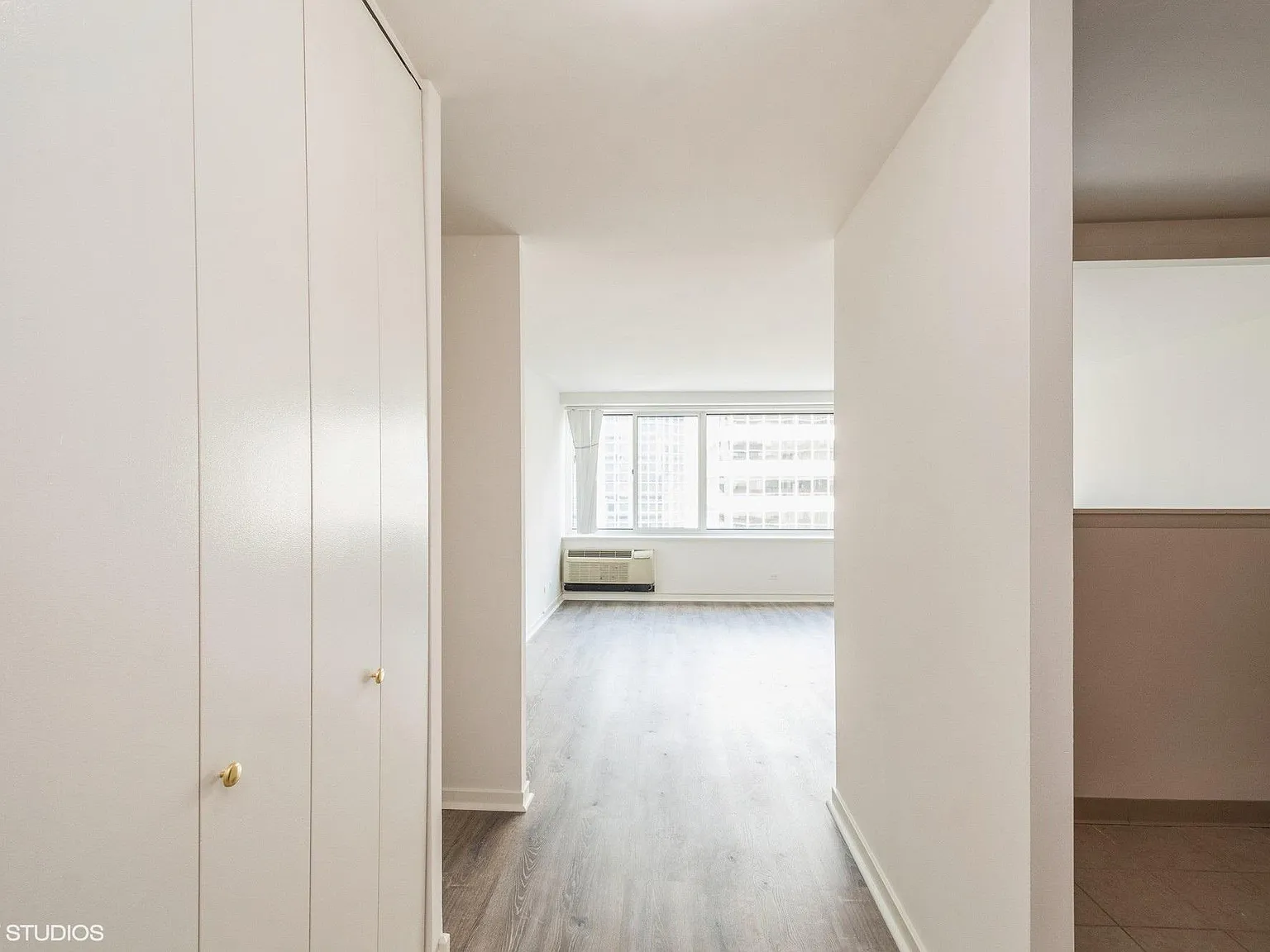1 bed, $2,300 — Photo 2