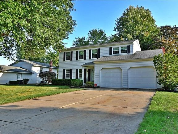 2nd image of 3832 Allenwood Dr SE