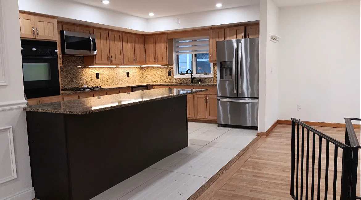 3 bed, $4,000 — Photo 3