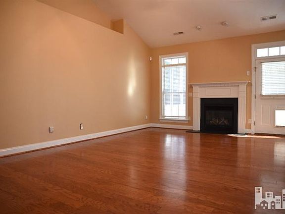 2nd image of 221 Longmeadow Dr