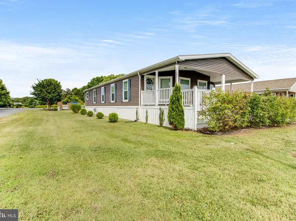 2 Buckingham Dr, Lewes, DE 19958