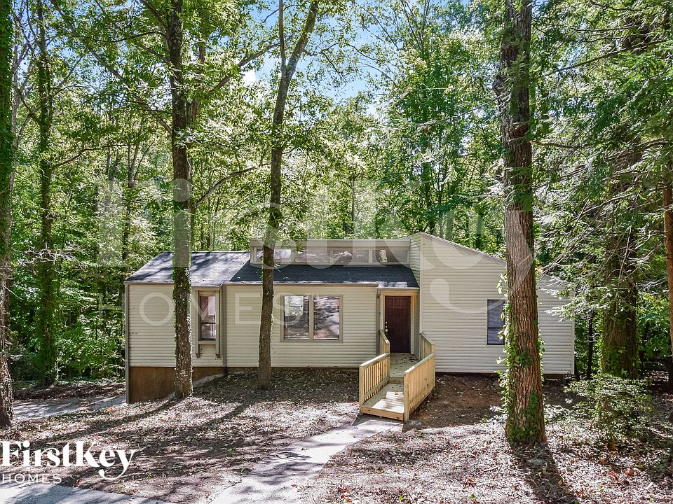 1st image of 2695 Wendy Ln