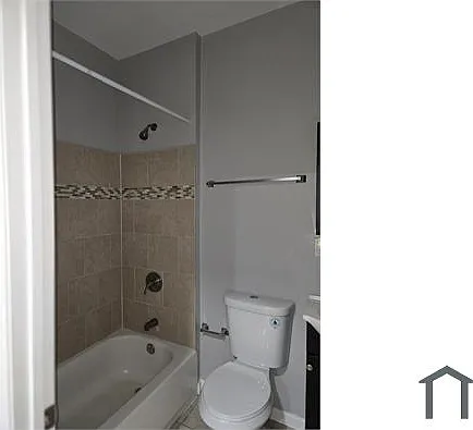 2424 N Calvert St #2 — Photo 11
