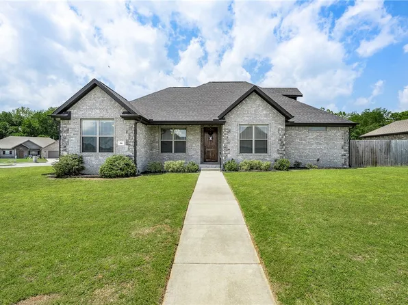 506 Hindman Dr, Prairie Grove, AR 72753