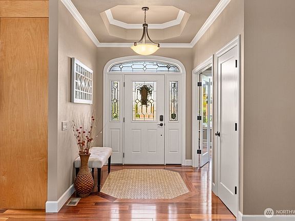 4th image of 1203 N Canterbury Drive