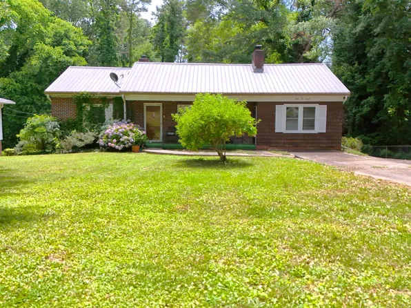 107 Coldbrook Dr, Spartanburg, SC 29306