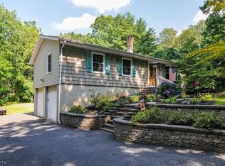 79 Mill Pond Rd, Washington, NJ 07882