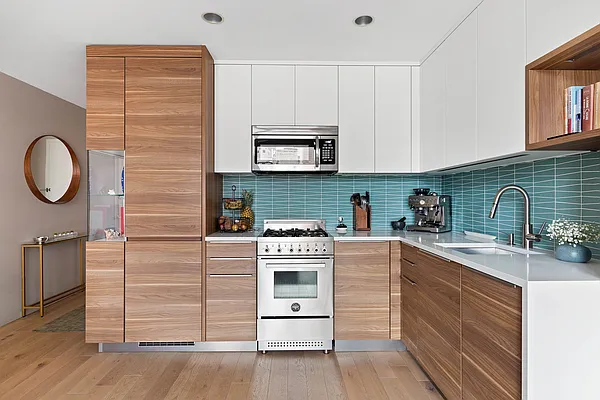 Sold by Compass | media 9