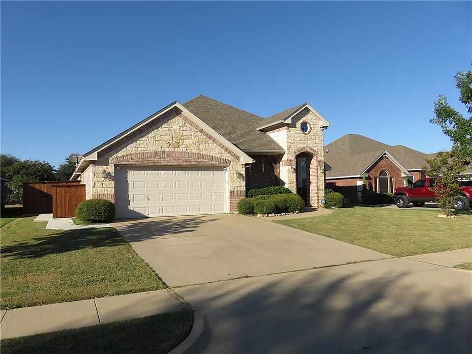 1st image of 528 Willowview Dr