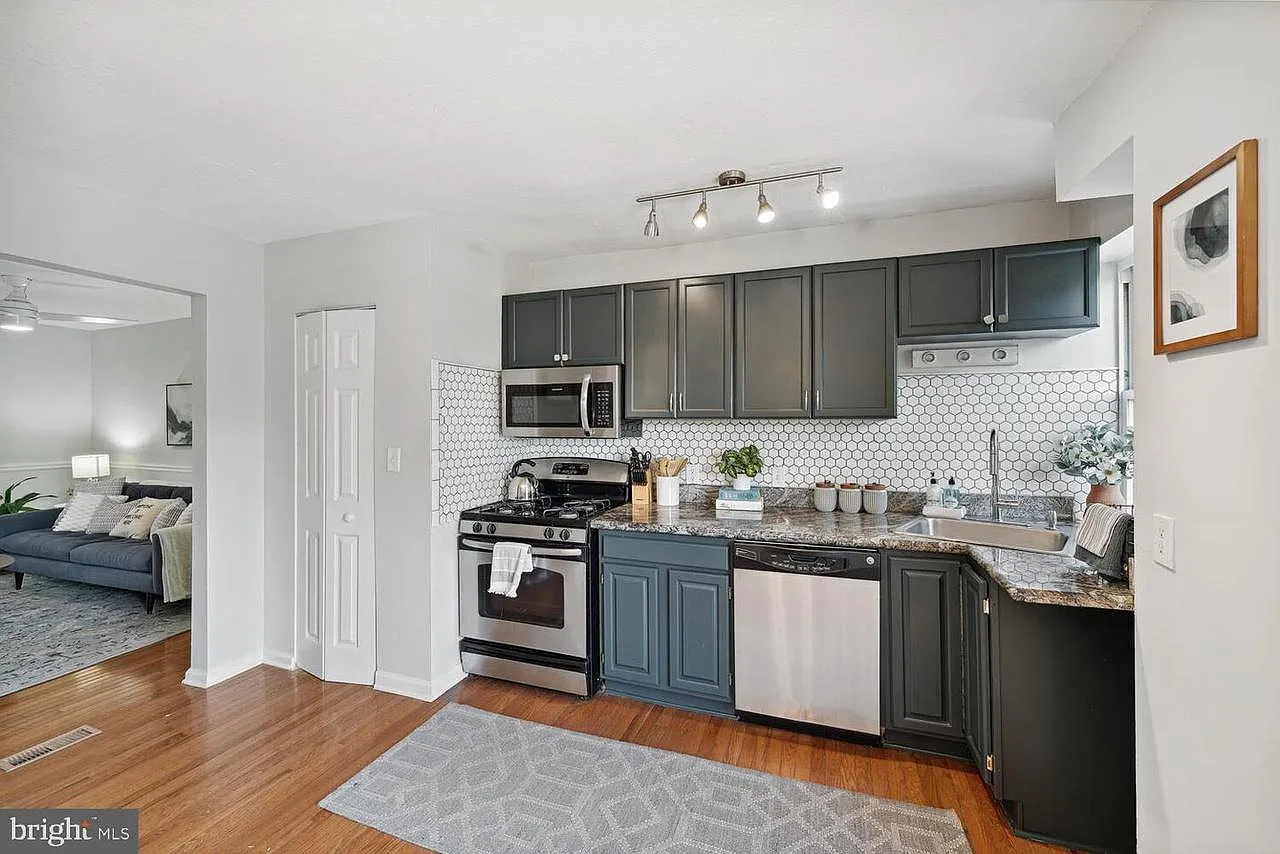 1 bed, 1342 sqft, $950 — Photo 4