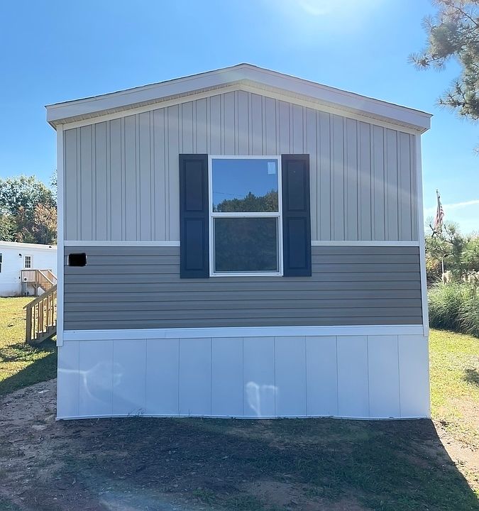 1st image of 118 Wisteria Dr