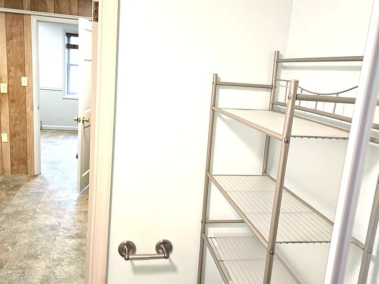 203 Lincoln Way E — Photo 19