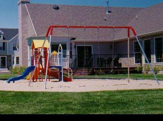 992 Independence Ave — Photo 9