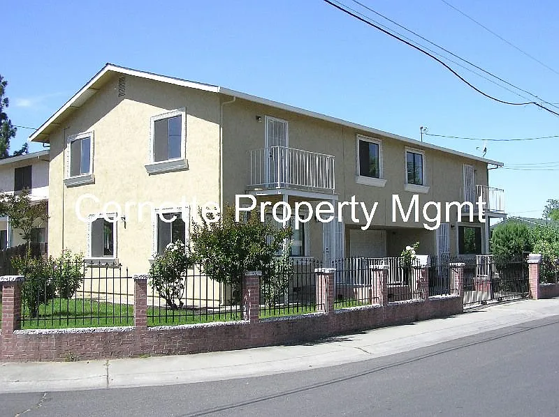 7710 18th Ave photo 1