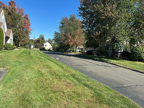 4th image of 25 Folkstone Rd