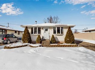 276 Meadowlawn Rd, Cheektowaga, NY 14225
