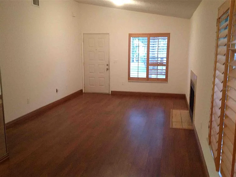 905 Northlake Dr #905 — Photo 15