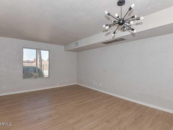 5th image of 6144 W TOWNLEY Avenue