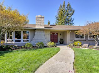 1018 Del Rio Way, Moraga, CA 94556