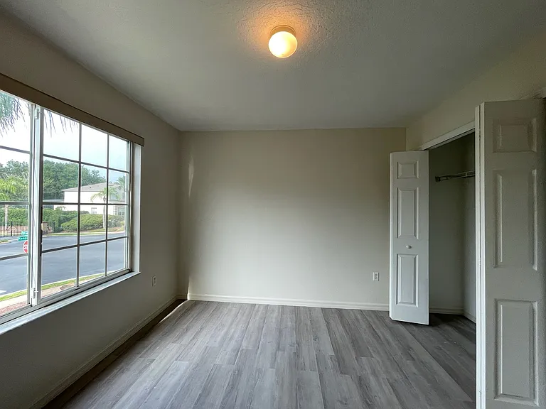 201 Kensington Dr — Photo 45