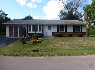 6422 Scotland Rd, East Syracuse, NY 13057