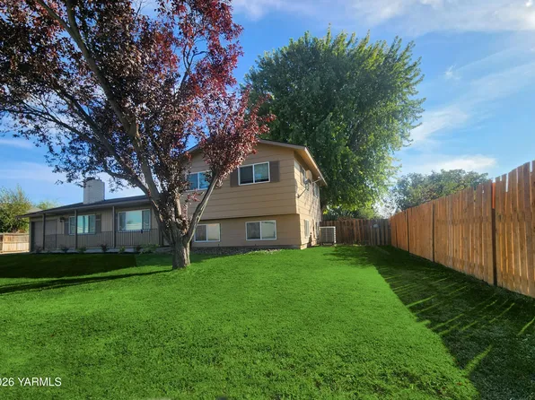 1113 S 72nd Ave, Yakima, WA 98908