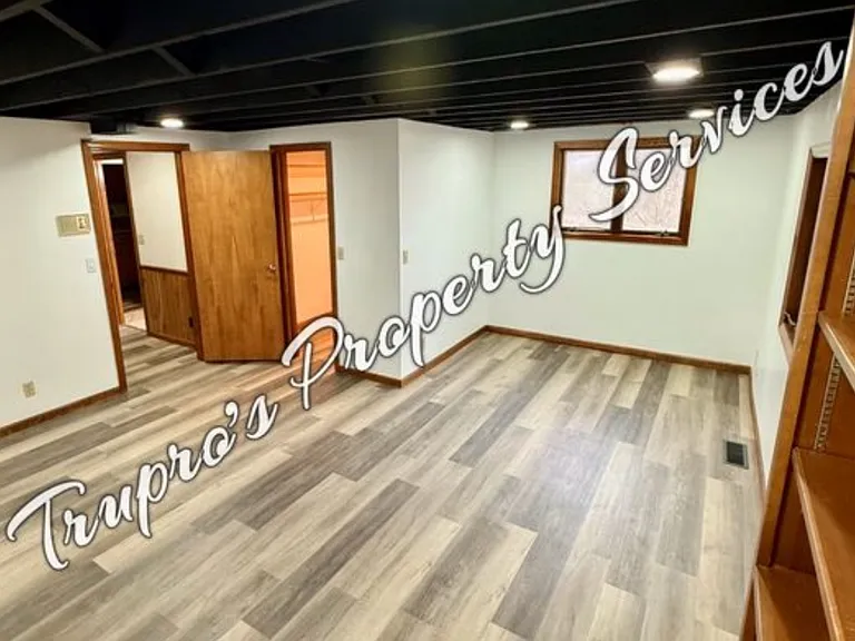 2715 E Shawnee Rd — Photo 44