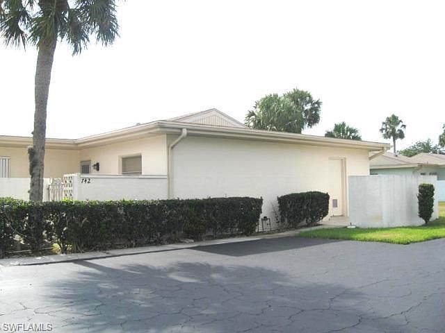 1st image of 742 Joel Blvd