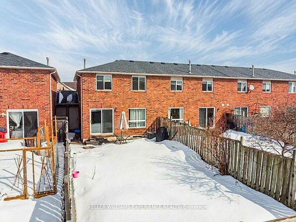 2nd image of 70 Weymouth Rd