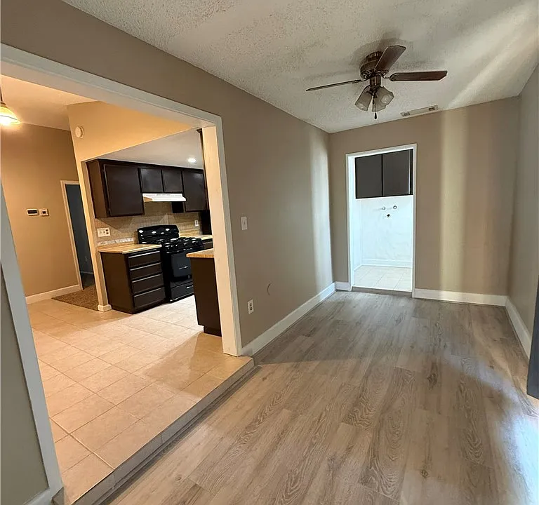 1260 Mirage Dr