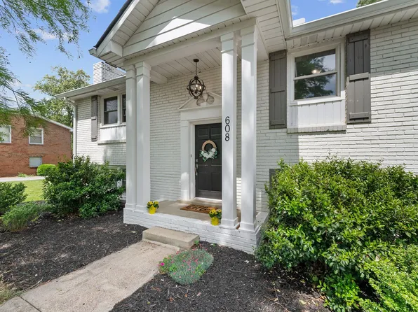 608 Harpeth Pkwy E, Nashville, TN 37221