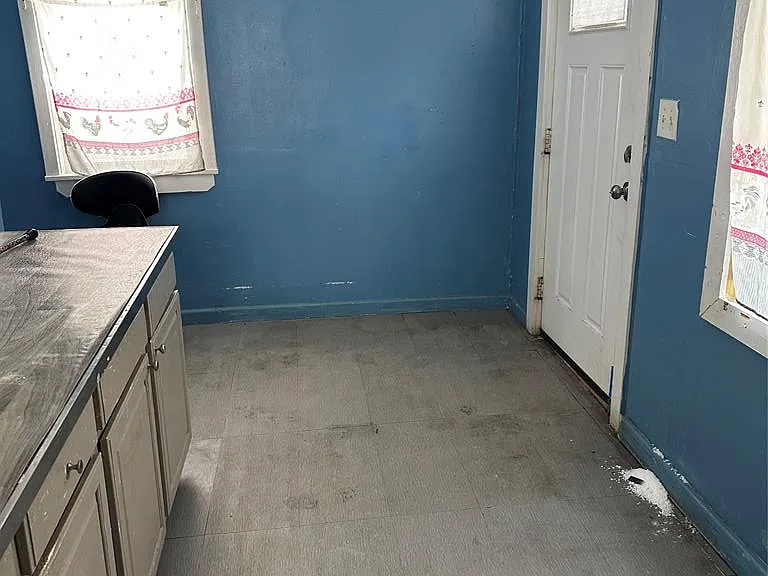256 N Main St #1 — Photo 2