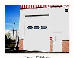 3rd image of 200 Old County Cir Ste 123