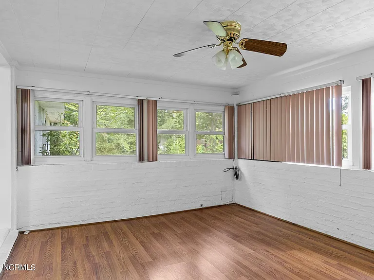 4303 Country Club Rd — Photo 19