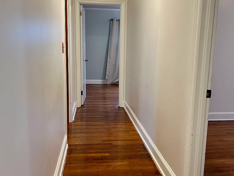 269 W Durham St — Photo 14