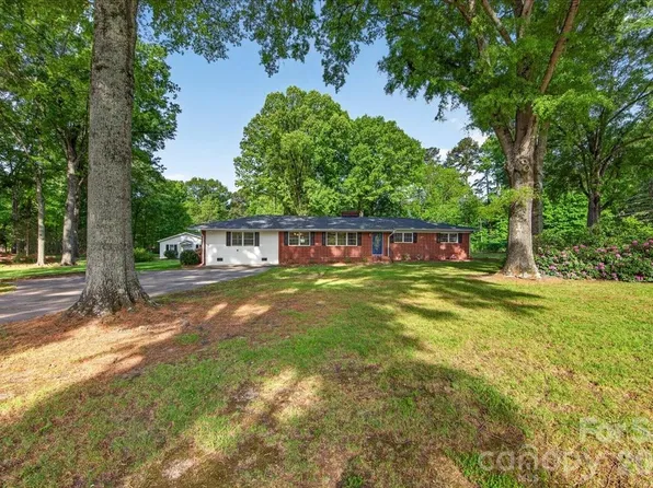 3229 Zelda Ln, Matthews, NC 28105