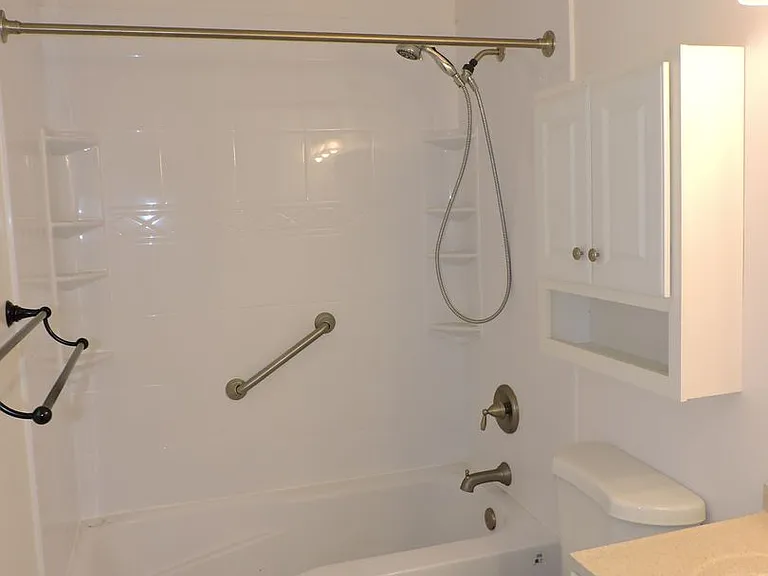 6537 Sinclair St — Photo 9