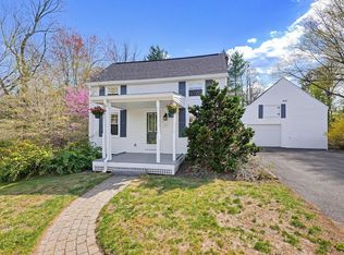 25 Stagecoach Rd, Leominster, MA 01453