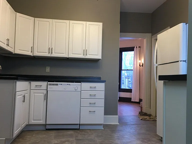 2129 James Ave N #1 — Photo 6
