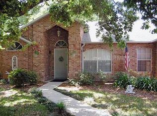 570 Pleasant Run Dr, Deland, FL 32724