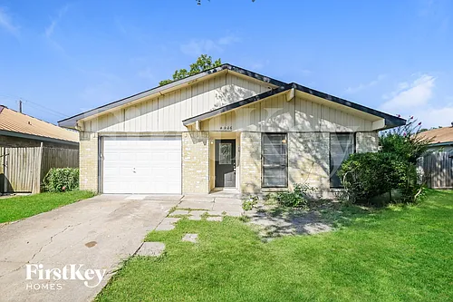 4906 Stagecoach Ln Photo 1