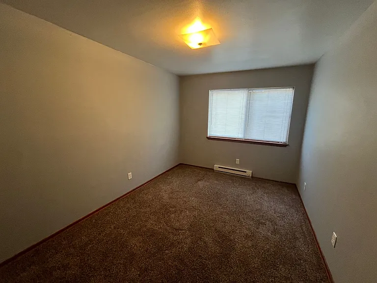 410 W Mather St — Photo 6