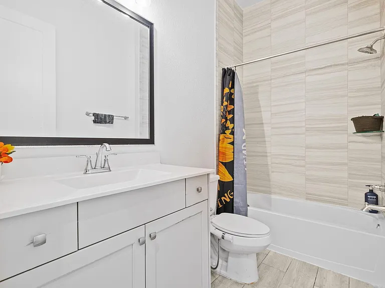10718 Blossom River Dr — Photo 40