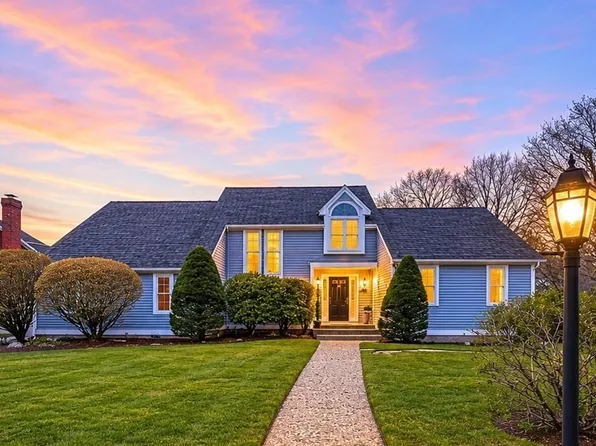 20 Blacksmith Way, Saugus, MA 01906