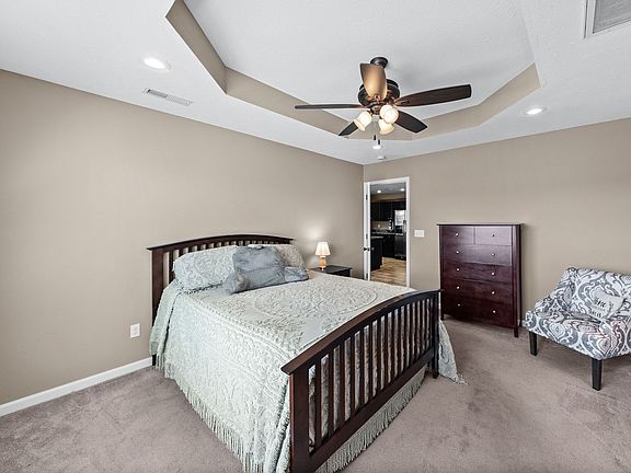 4th image of 303 N Abbey Way