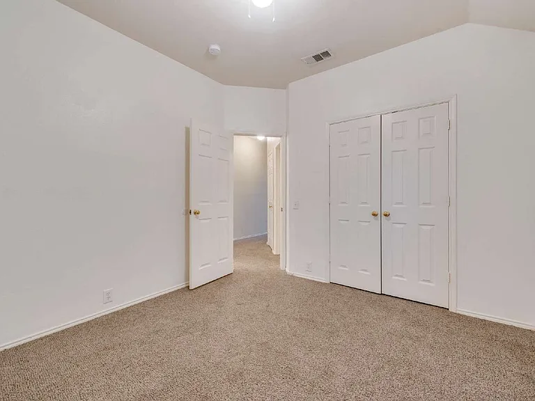 5909 Berkshire Rd — Photo 47