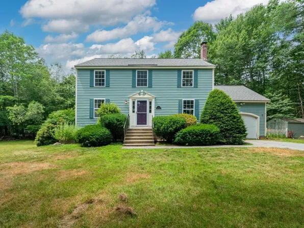 1 Rain Pond Place #27, Derry, NH 03038