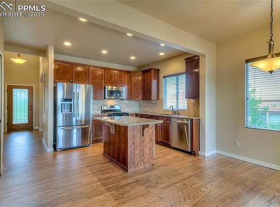 5th image of 2269 Diamond Creek Dr